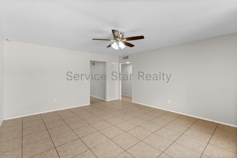 Simply Beautiful 2+2 with 1 car detached garage property image
