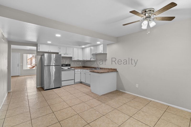 Simply Beautiful 2+2 with 1 car detached garage property image