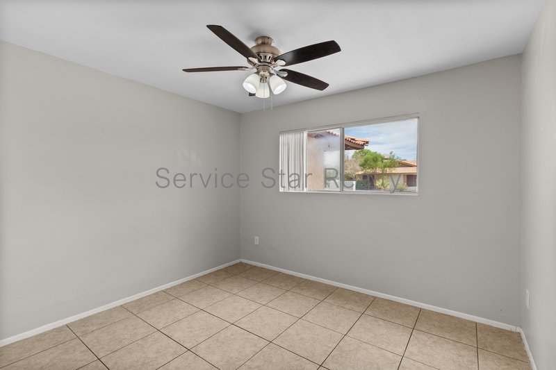 Simply Beautiful 2+2 with 1 car detached garage property image