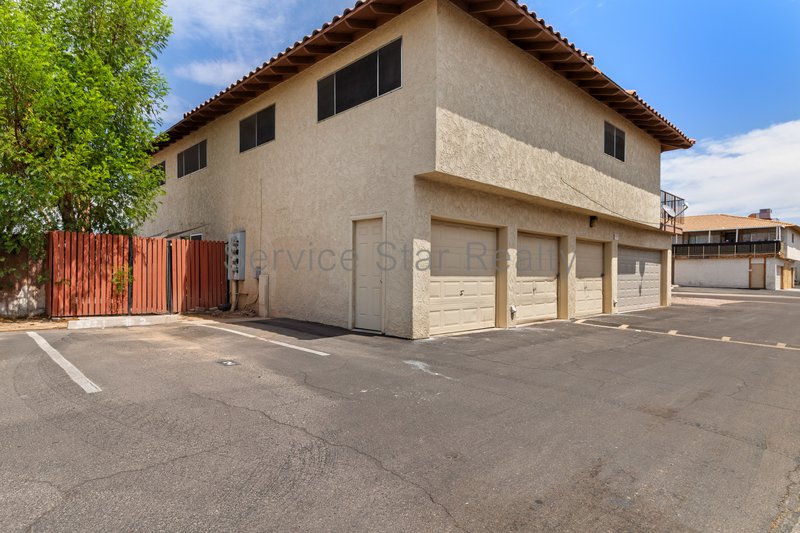 Simply Beautiful 2+2 with 1 car detached garage property image