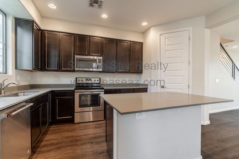 4 BED/3.5 Bath Townhome in Tempe!! property image