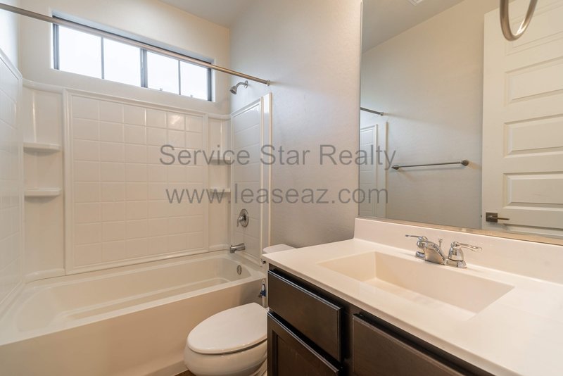 4 BED/3.5 Bath Townhome in Tempe!! property image