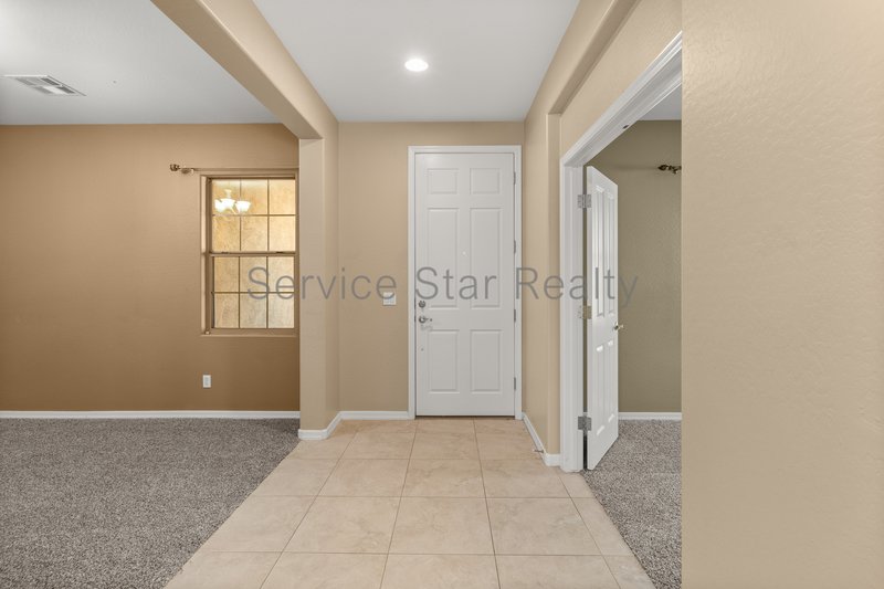 GATED COMMUNITY-  Spacious 4 Bed Home in Chandler property image