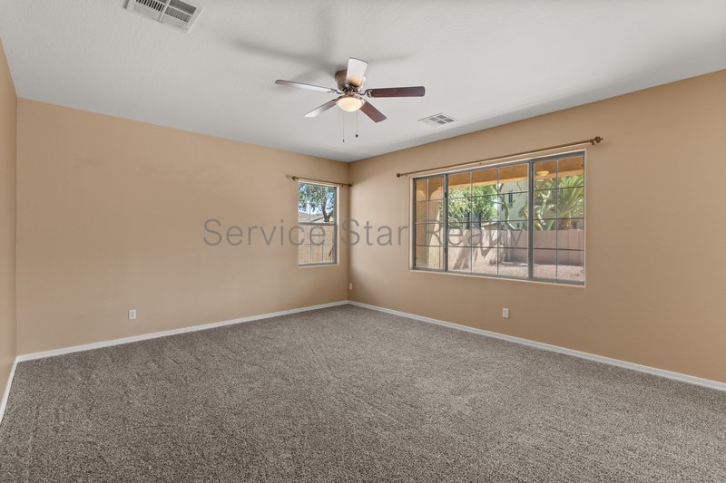 GATED COMMUNITY-  Spacious 4 Bed Home in Chandler property image