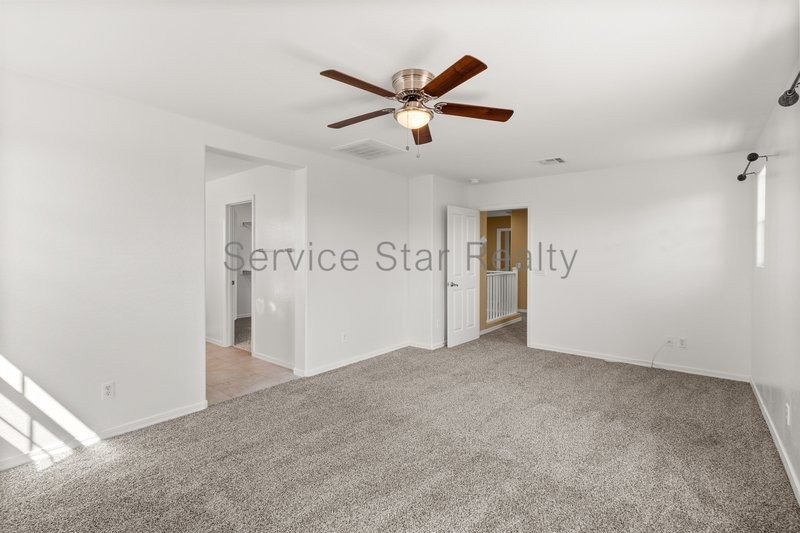 GATED COMMUNITY-  Spacious 4 Bed Home in Chandler property image