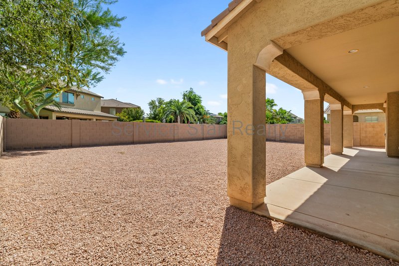 GATED COMMUNITY-  Spacious 4 Bed Home in Chandler property image