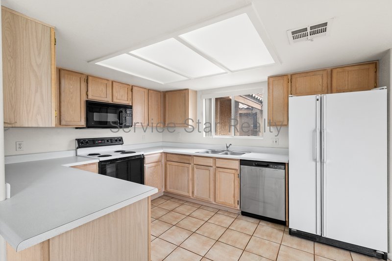 North Scottsdale Condo in Starfire at the Villages property image