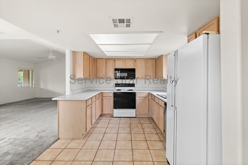 North Scottsdale Condo in Starfire at the Villages property image