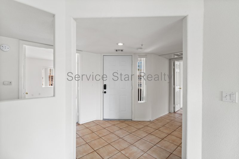 North Scottsdale Condo in Starfire at the Villages property image