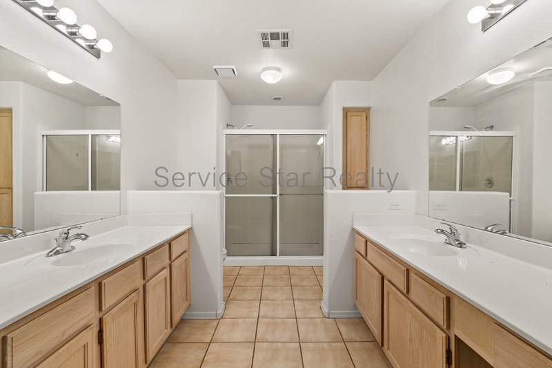 North Scottsdale Condo in Starfire at the Villages property image