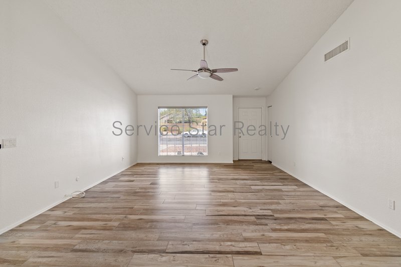 4-bedroom, 2-bath home in Phoenix! property image
