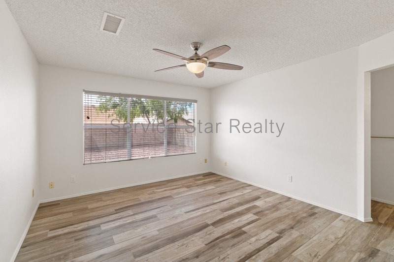 4-bedroom, 2-bath home in Phoenix! property image