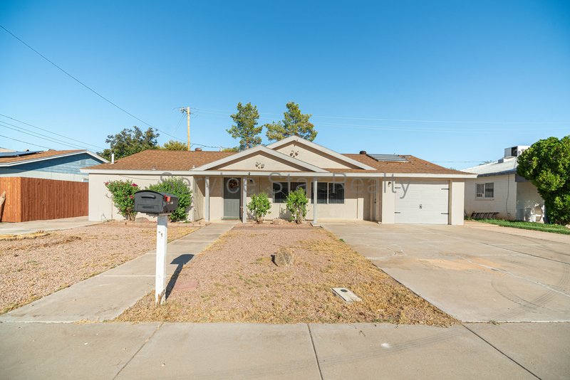 Beautifully updated 4 Bedroom - 2 primary suites! property image