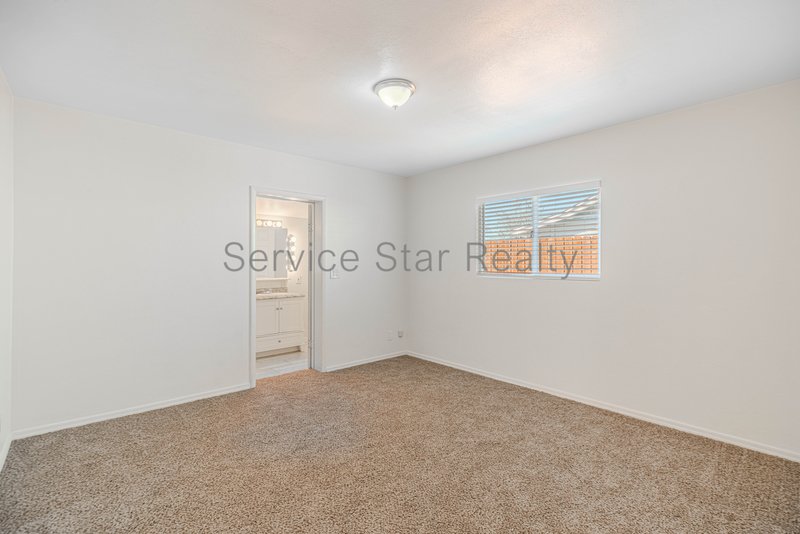 Beautifully updated 4 Bedroom - 2 primary suites! property image