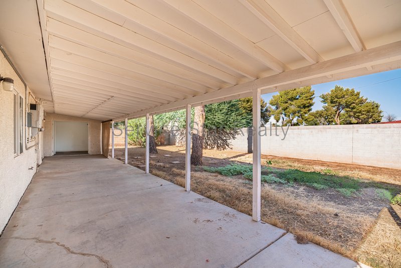 Beautifully updated 4 Bedroom - 2 primary suites! property image