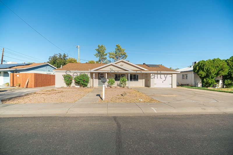Beautifully updated 4 Bedroom - 2 primary suites! property image