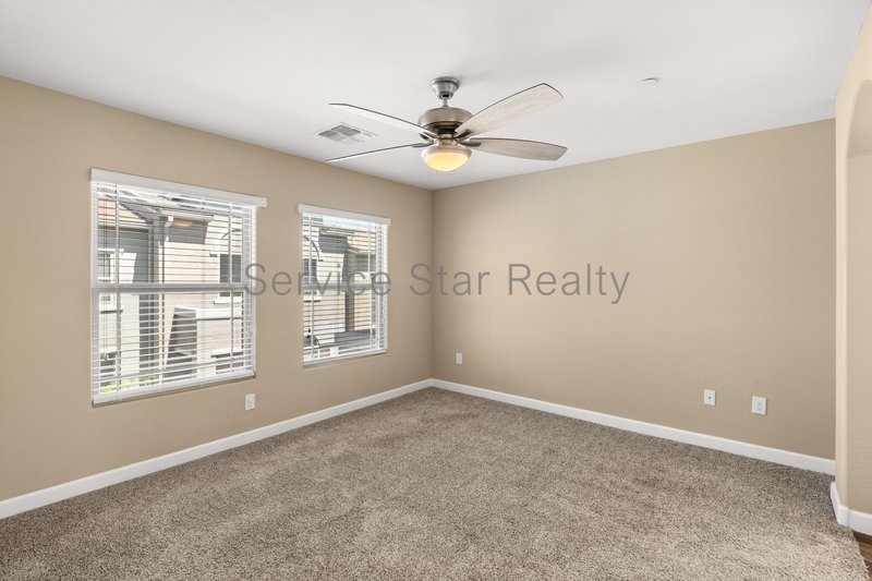 Three Bedroom Townhome in Gated Villagio at Happy Valley! property image