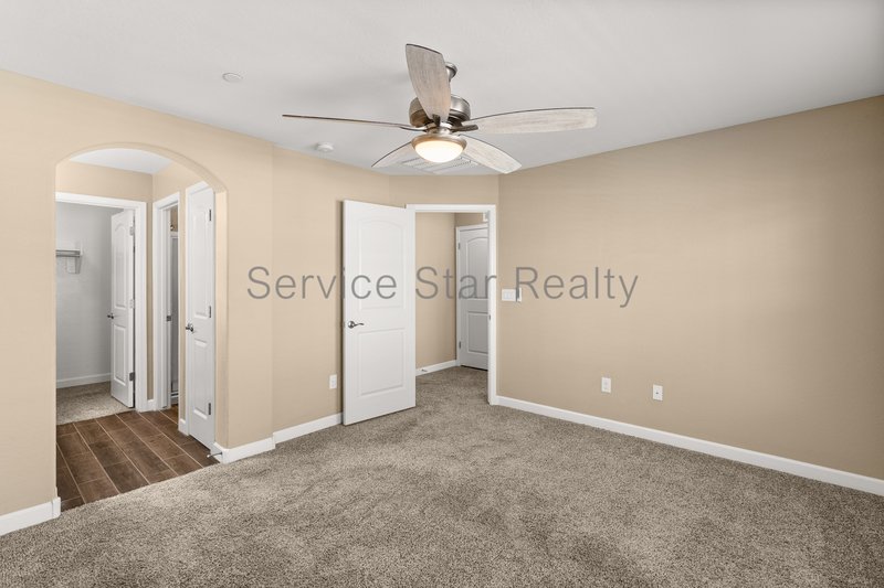 Three Bedroom Townhome in Gated Villagio at Happy Valley! property image