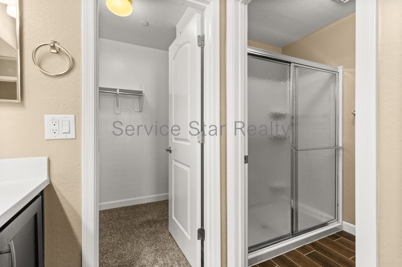 Three Bedroom Townhome in Gated Villagio at Happy Valley! property image