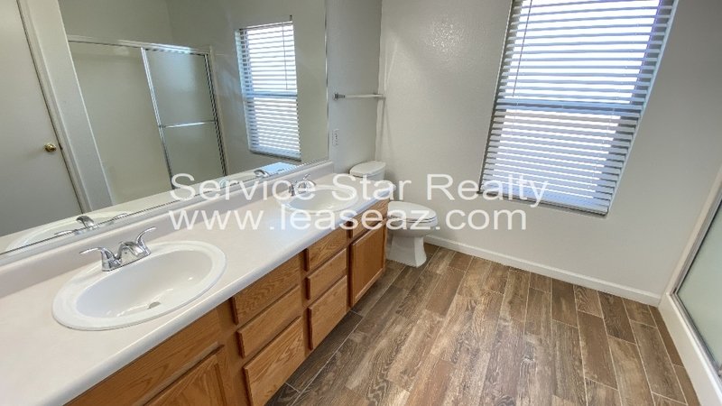 South Chandler Home in Fox Crossing property image
