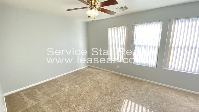 South Chandler Home in Fox Crossing property image