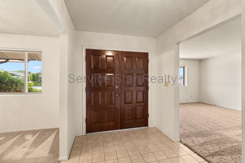 4938 E Earll Dr property image