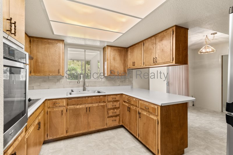 4938 E Earll Dr property image