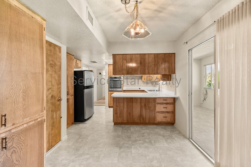 4938 E Earll Dr property image