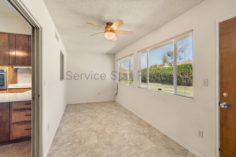 4938 E Earll Dr property image