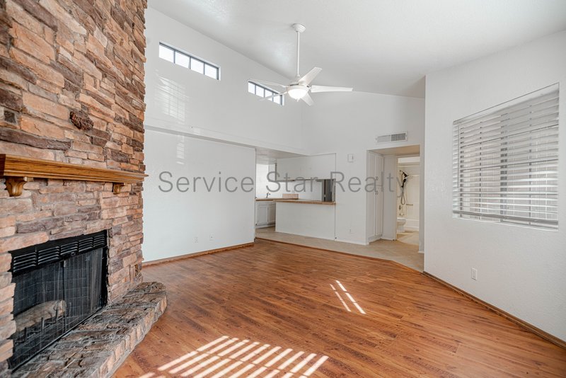 $750 OFF MOVE IN COSTS!!!  Great 2bed /1 bath Condo Community! property image