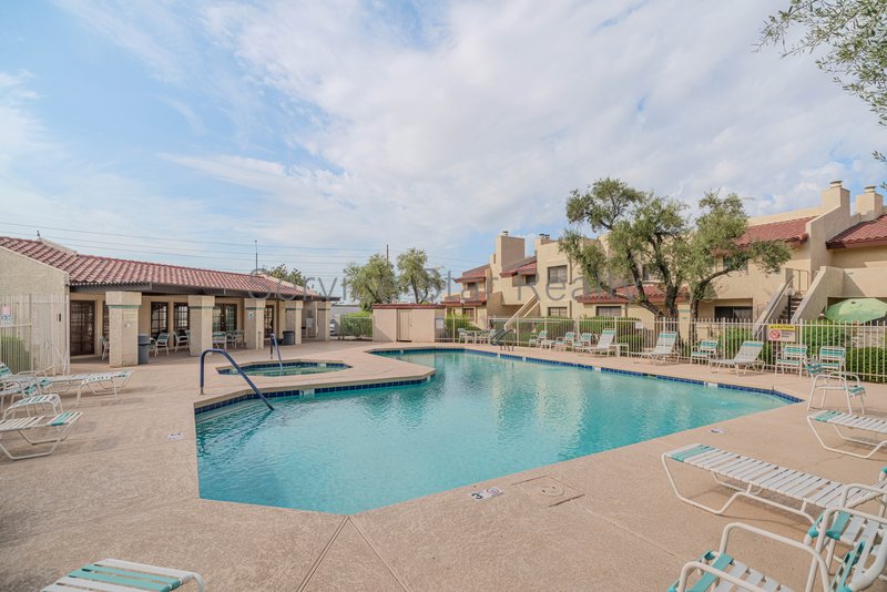 $750 OFF MOVE IN COSTS!!!  Great 2bed /1 bath Condo Community! property image
