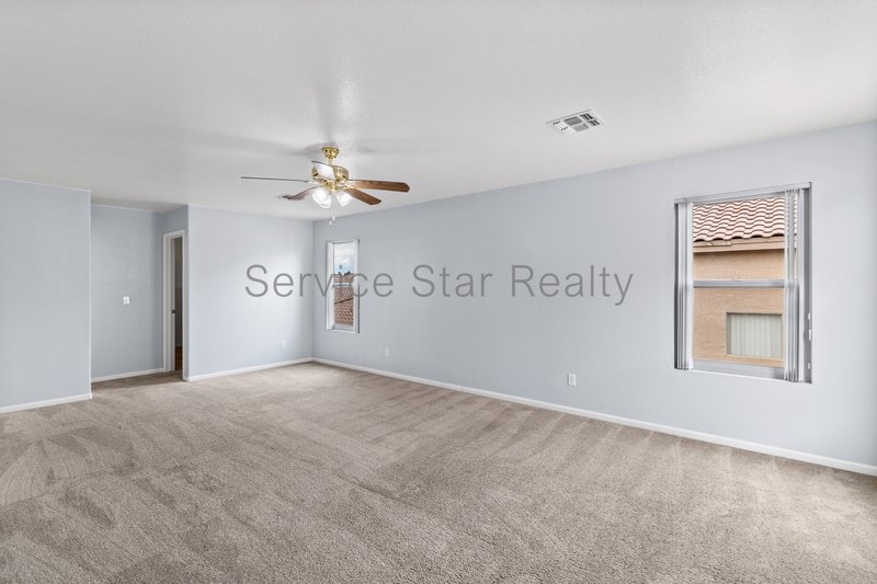 South Chandler Home in Fox Crossing property image