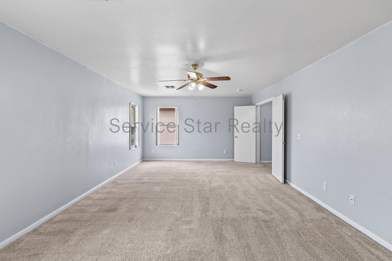 South Chandler Home in Fox Crossing property image