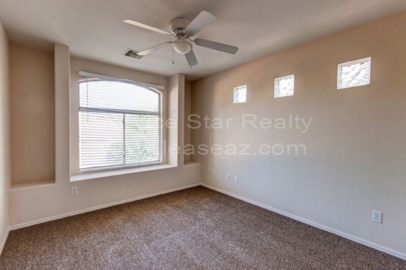 Beautiful 3BR 2.5BA Avondale Home in Gated Community property image