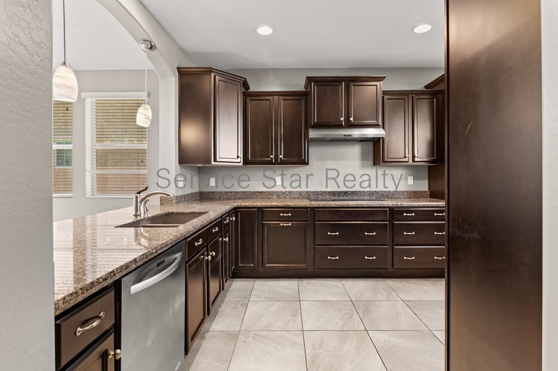 3455 E Indigo St property image