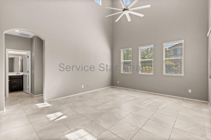 3455 E Indigo St property image