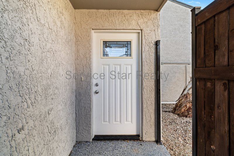 3 Bedroom, 2 Bath in Phoenix!! property image