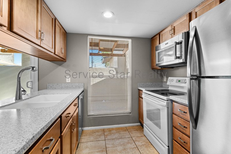 3 Bedroom, 2 Bath in Phoenix!! property image