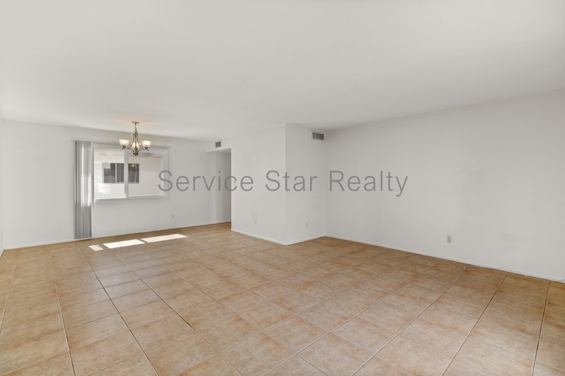 2 Bed + 2 Bath Townhome in Scottsdale! property image