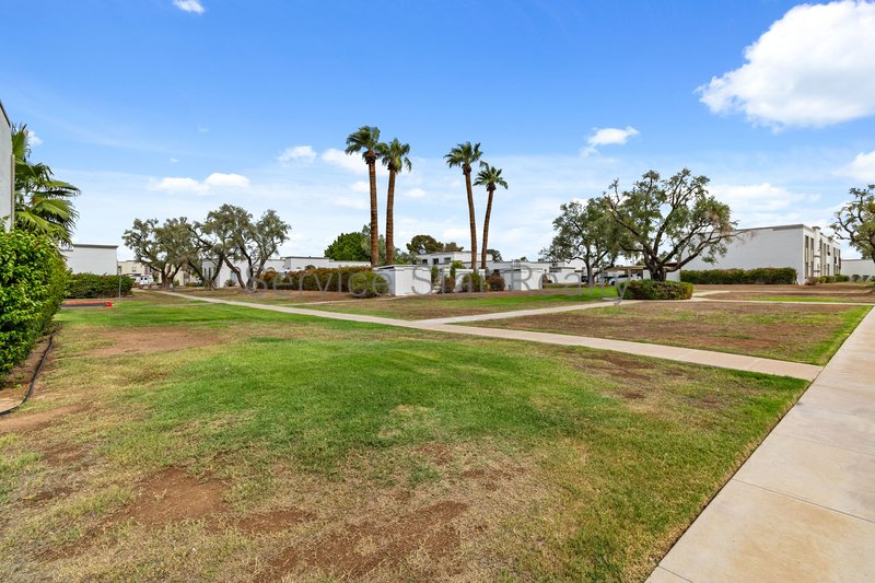 2 Bed + 2 Bath Townhome in Scottsdale! property image