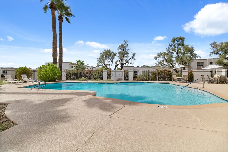 2 Bed + 2 Bath Townhome in Scottsdale! property image