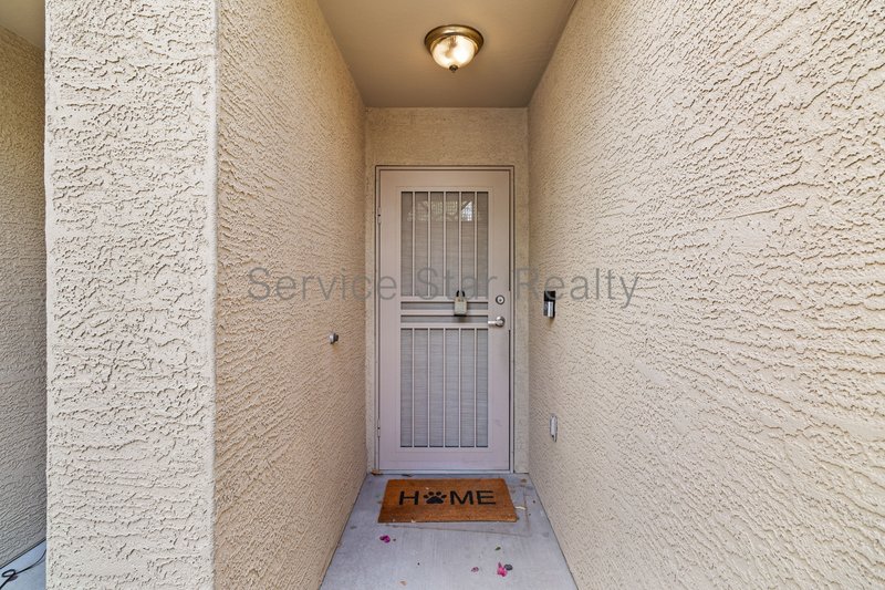 Gorgeous 3Bed/2.5Bath Home w/ Modern Touches & SOLAR in North Phoenix! property image
