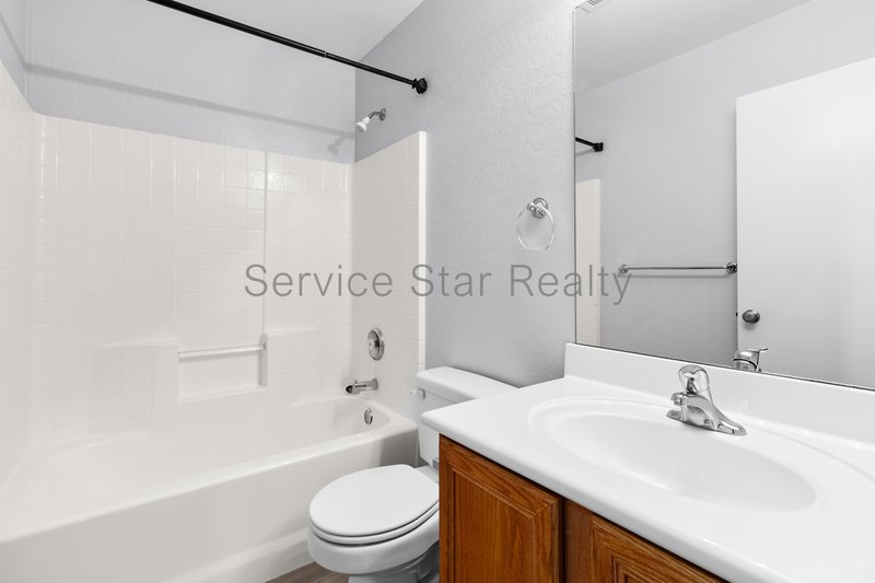 Gorgeous 3Bed/2.5Bath Home w/ Modern Touches & SOLAR in North Phoenix! property image