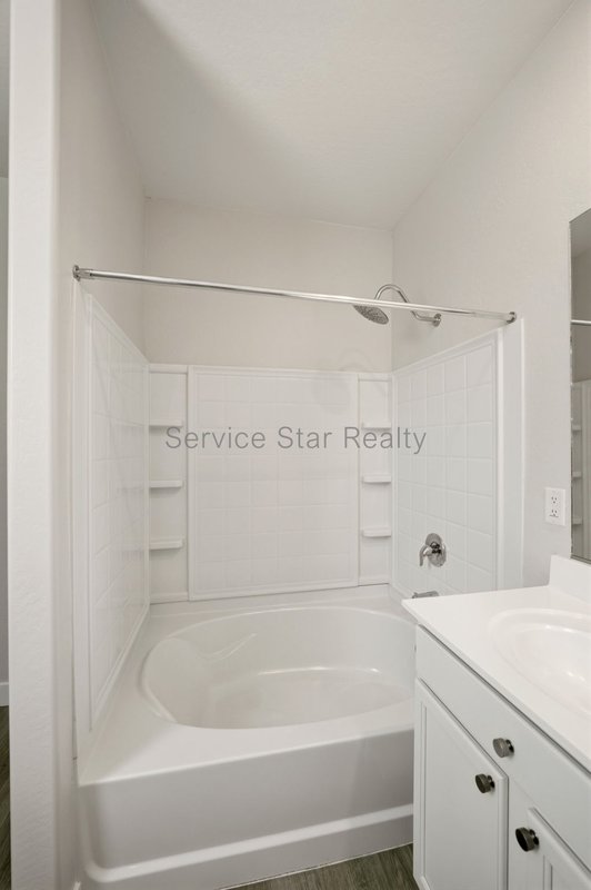 Beautiful 3-Bedroom Home in Verrado ? Low-Maintenance Living & Great C property image
