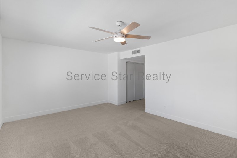 Beautiful 3+2 Remodel in North/Central Phoenix! property image