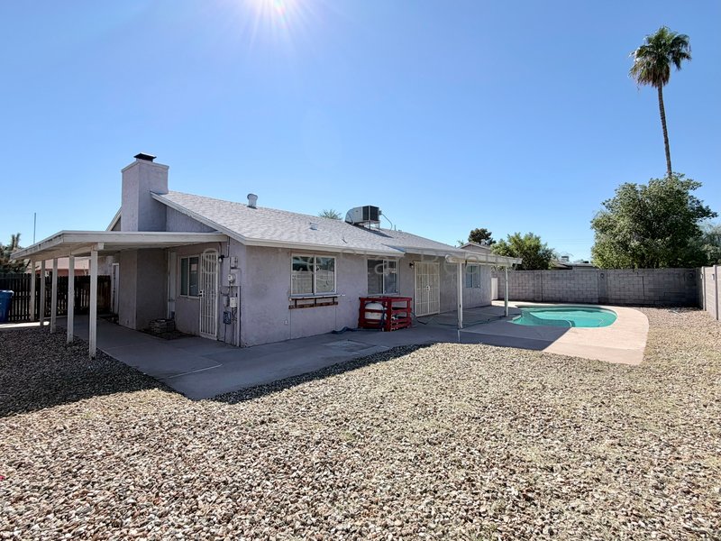 Beautiful 3+2 Remodel in North/Central Phoenix! property image