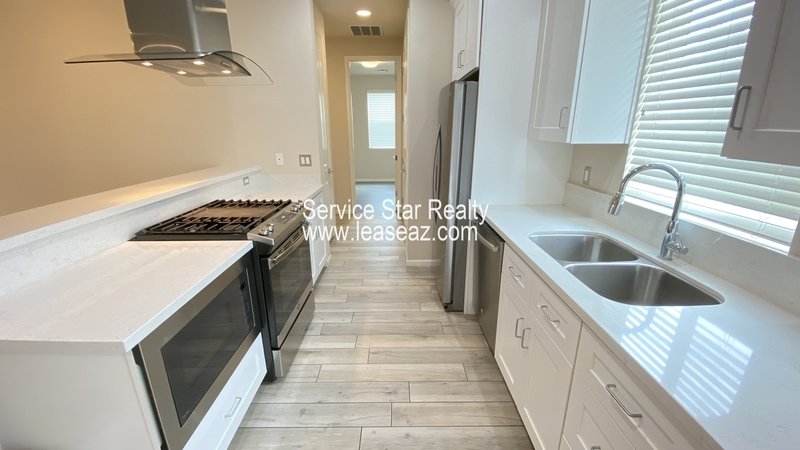 Central Phoenix Beauty on a Double Lot property image