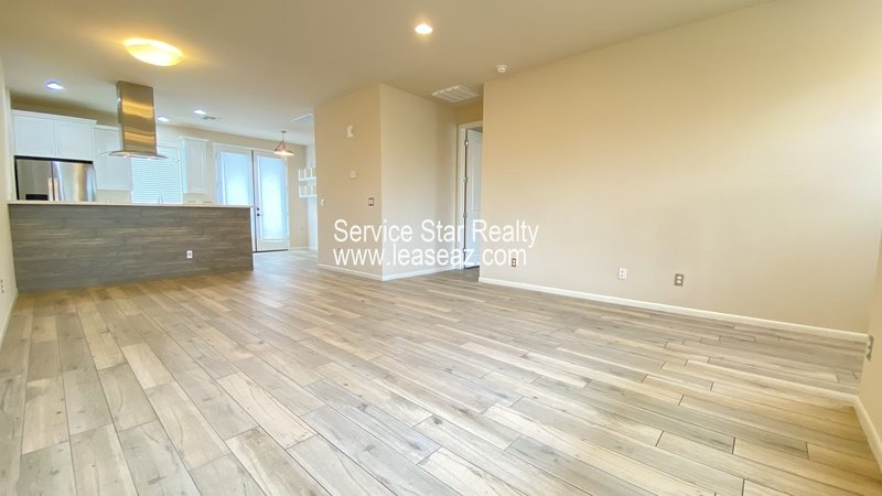 Central Phoenix Beauty on a Double Lot property image