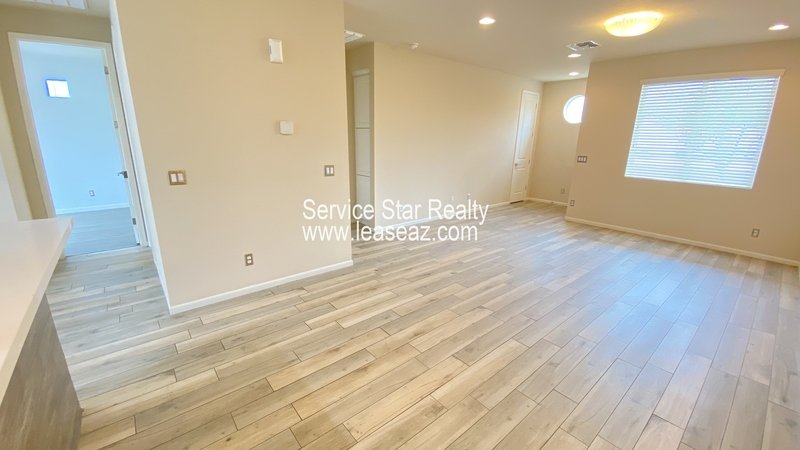 Central Phoenix Beauty on a Double Lot property image