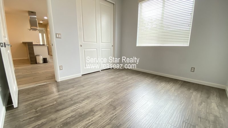 Central Phoenix Beauty on a Double Lot property image